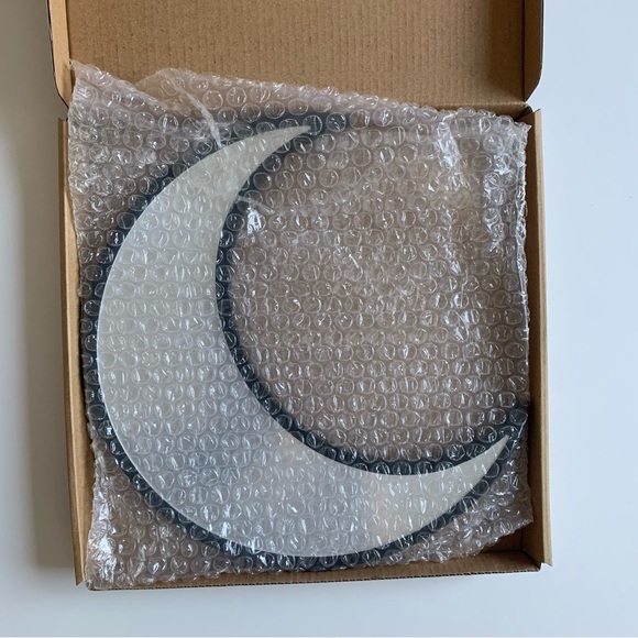 killstar crescent moon wall mirror - Picture 3 of 4